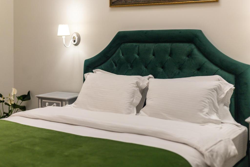 Pandrosos Divine Suites - 18