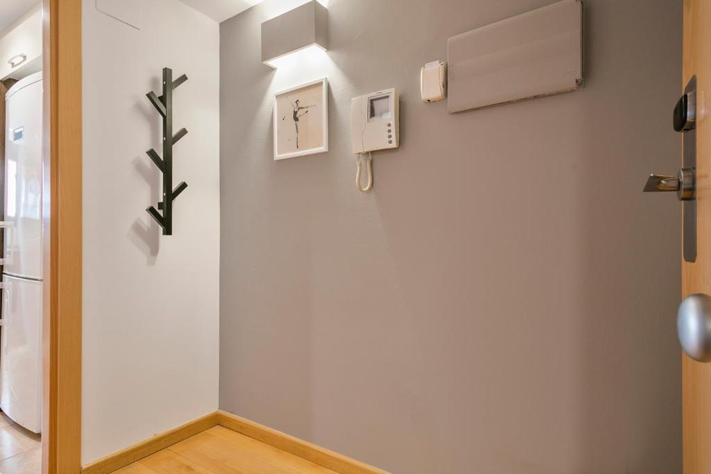 Inside Barcelona Apartments Princep - 11