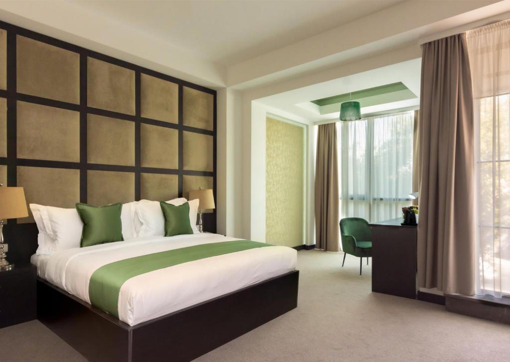 Dave Hotel Yerevan - Deluxe Çift Kişilik Oda
