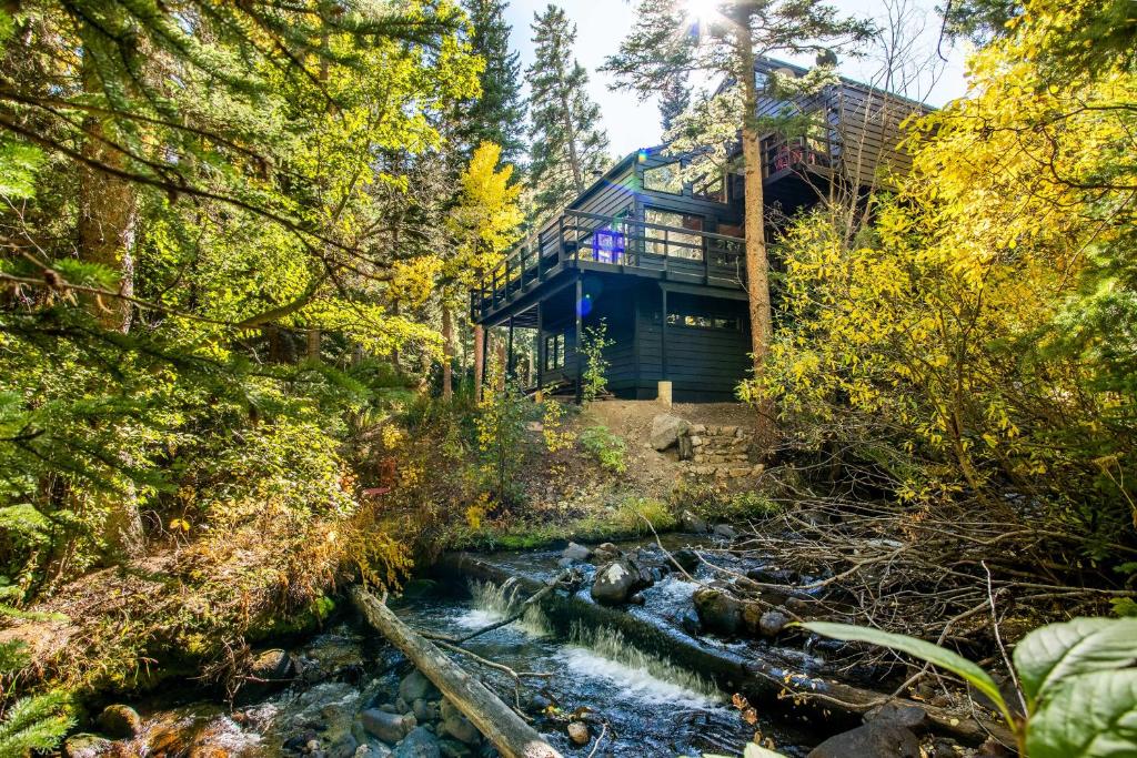 Gallery image of Tranquil Dumont Home with Creek and Mtn Views! in Dumont