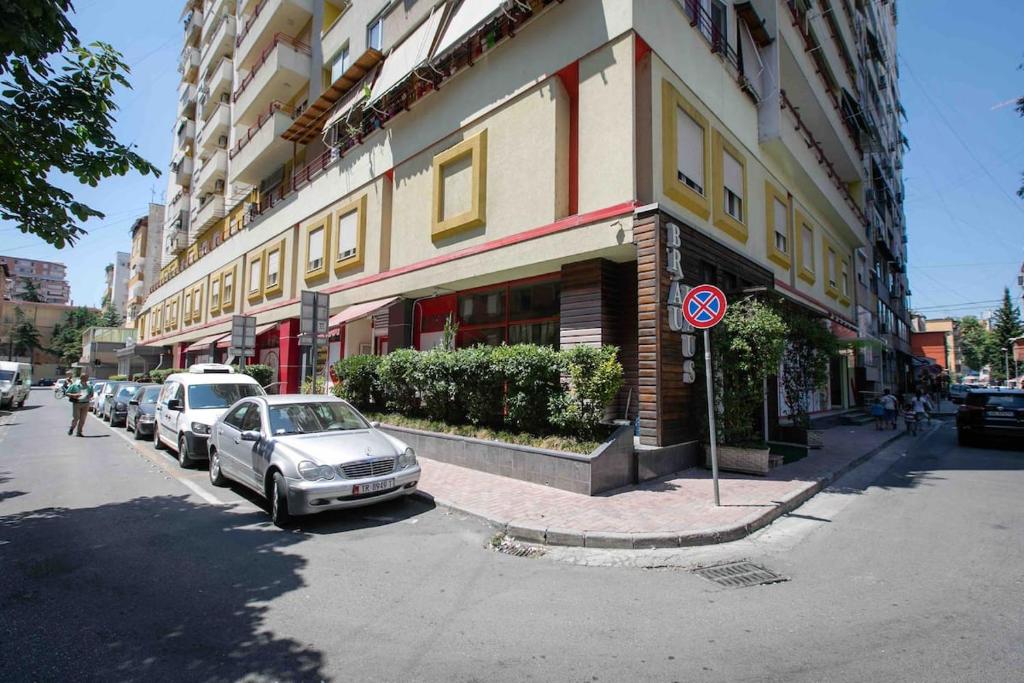 Tirana Yellow Apartment - Imazhi 6