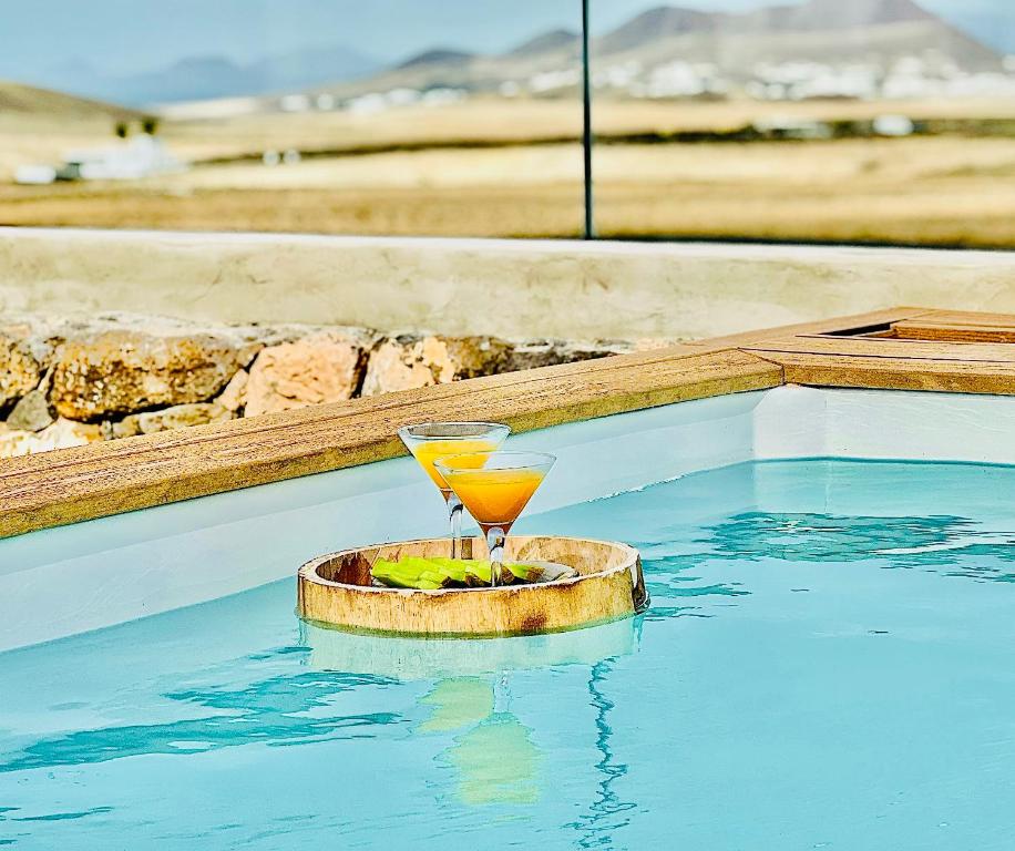 Bazén v ubytovaní Canaryislandshost l The Sky Suites alebo v jeho blízkosti