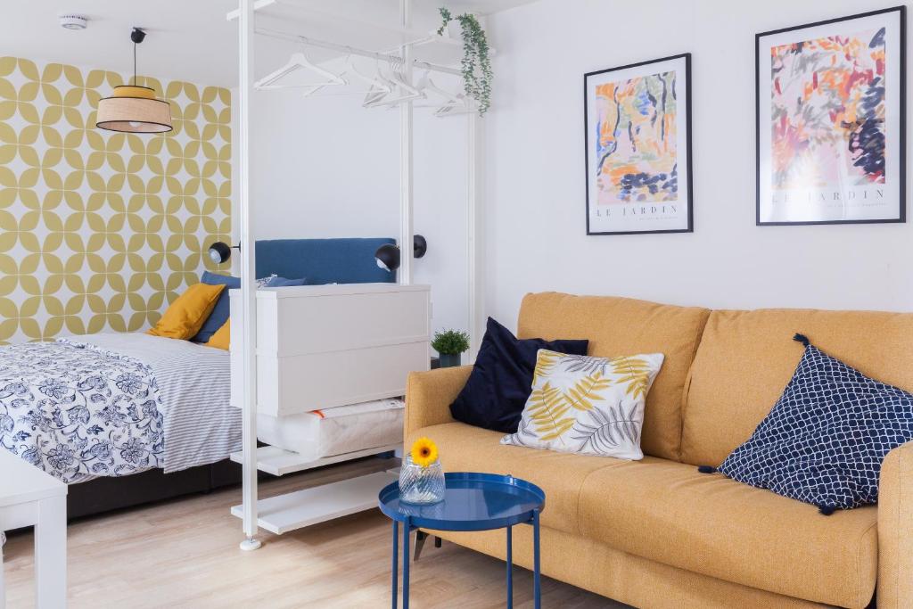 Cozy living Madrid - 13