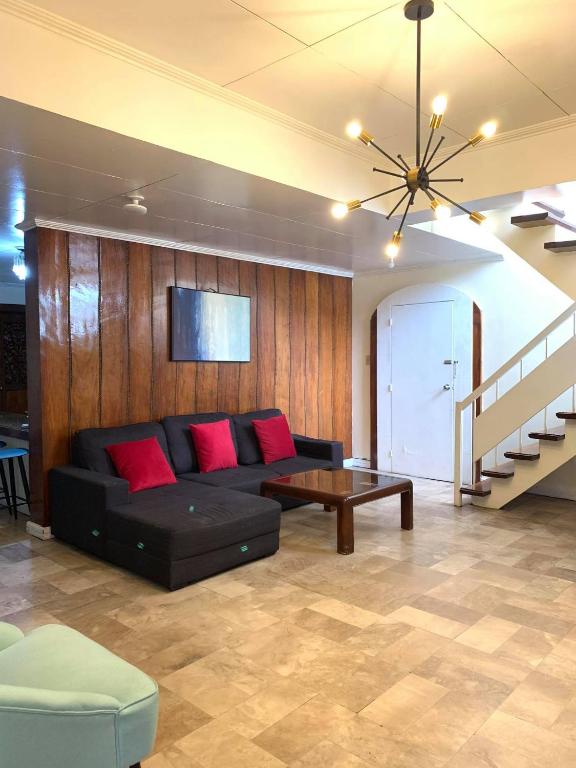 Spacious Family House A in New Intramuros Village, Old Balara in Q.C