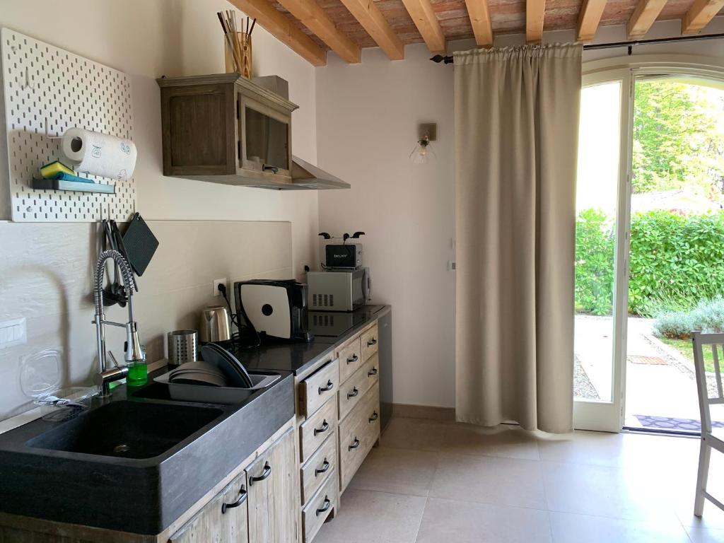 Kuchyňa alebo kuchynka v ubytovaní Antico Podere San Luca