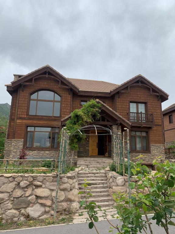Orenda Tribe Villa - Housity