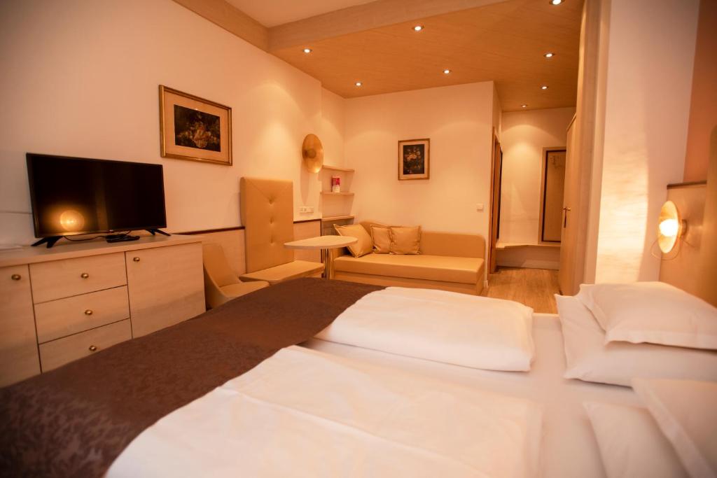 Hotel Anatol, Merano, Italy - Booking.com
