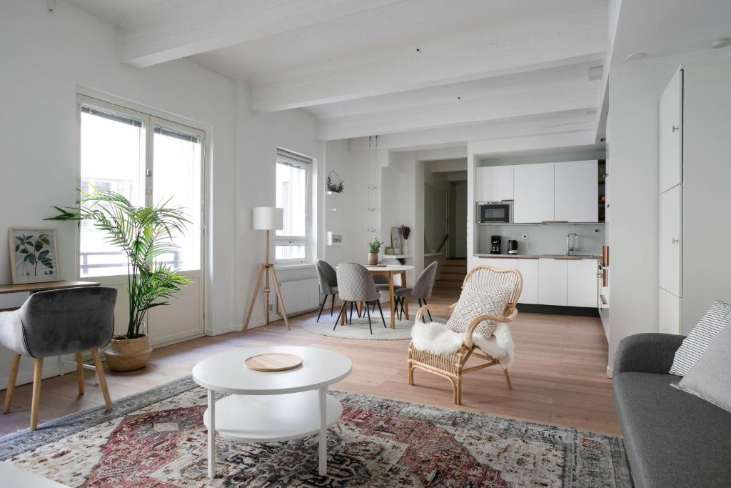 2ndhomes Loft Apartment with Spa & Balcony by the White Church