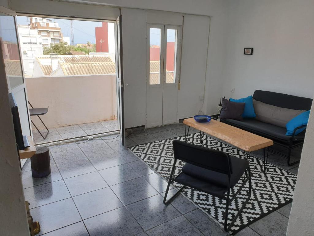 Apartment 400 meters from the beach