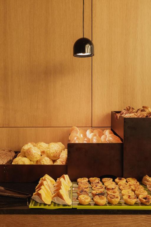 Lumen Hotel & The Lisbon Light Show - 5