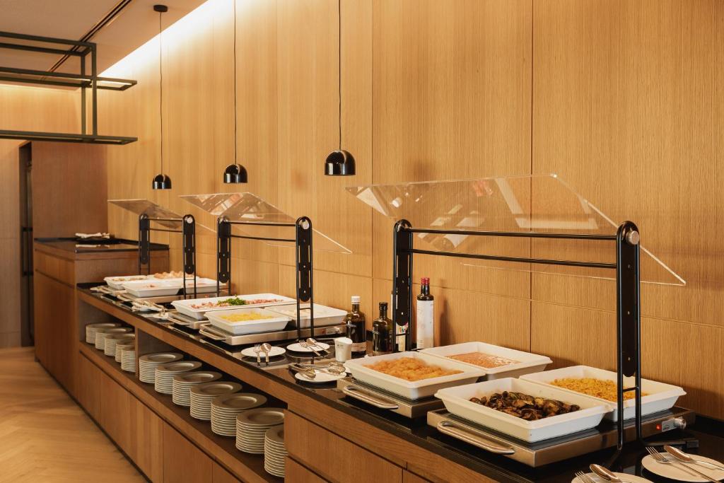 Lumen Hotel & The Lisbon Light Show - 8