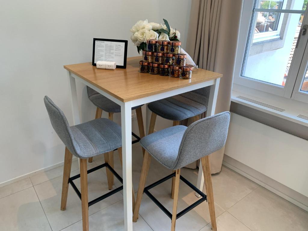 Zürich Niederdorf - Grossmünster - Resim 10