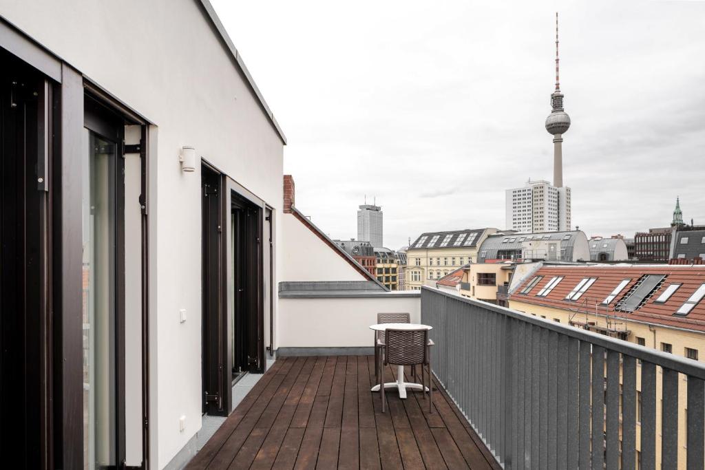 Numa Berlin Nook - Resim 31