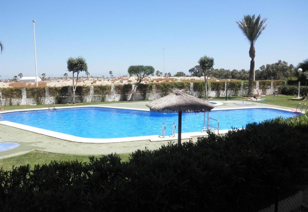 Booking.com: Apartamento Residencial Puerto Marino , Guardamar del Segura,  España . ¡Reserva tu hotel ahora!
