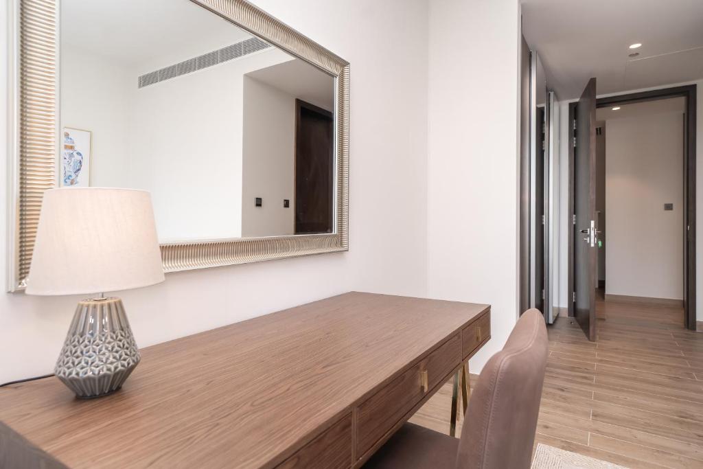 Fotografie z fotogalerie ubytování Luton Vacation Homes - Luxury & High floor 2BR , Jumeirah Living Marina Gate 3 - 48AB07 v Dubaji
