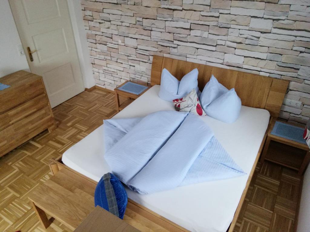 Posteľ alebo postele v izbe v ubytovaní Ferienwohnung Bacher
