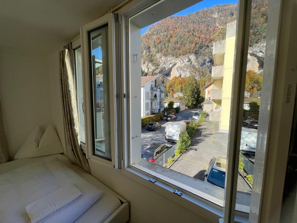 Interlaken Linda Inn Lodge - Resim 17