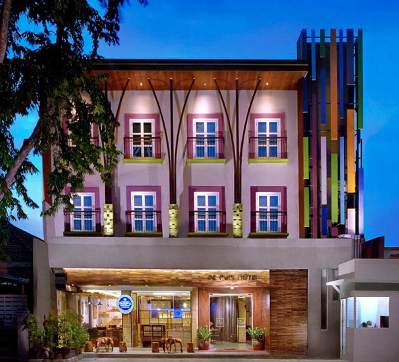 Life Puri Hotel Surabaya - Housity