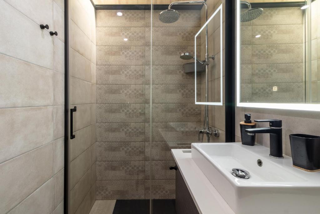 A bathroom at CASA ADA