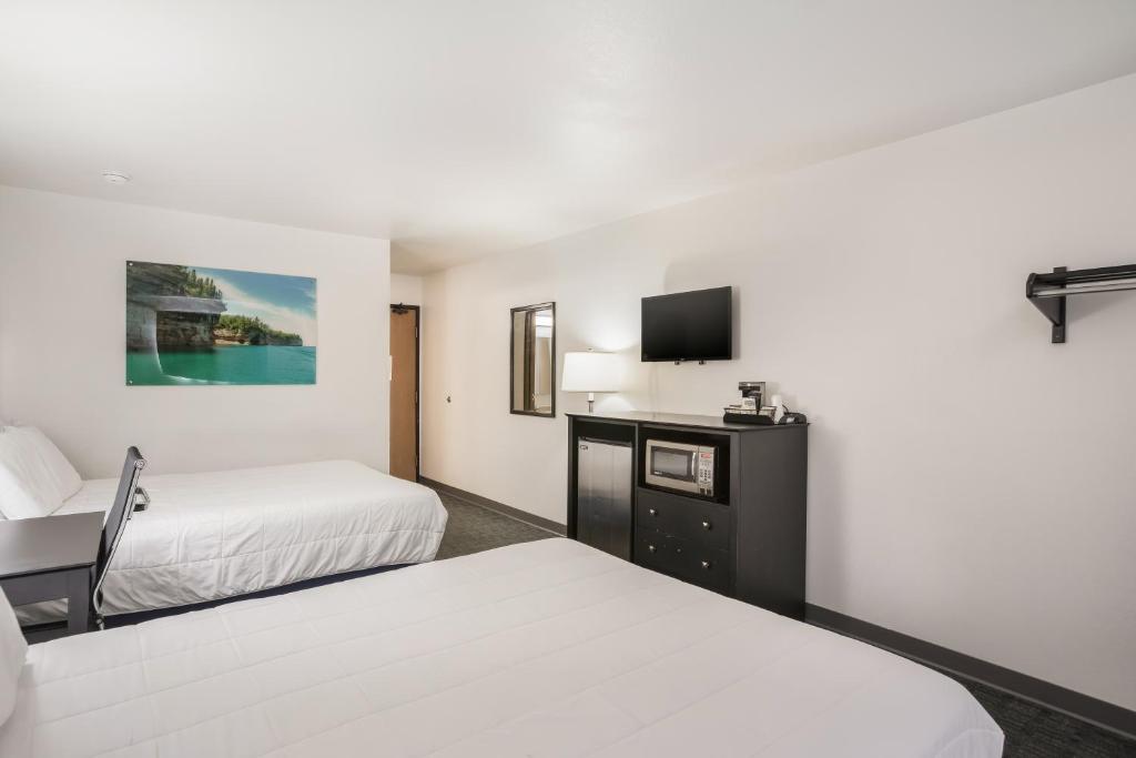 Americas Best Value Inn & Suites-Birch Run - 2 Camas Tamaño Queen, No Fumadores