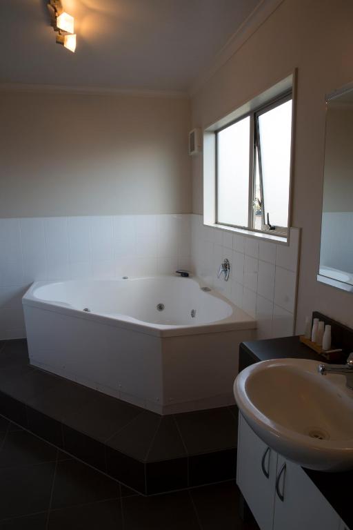 Executive On Fenton - Resim 7