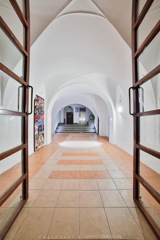 Saint Thomas Corner - by Upstairs - Resim 37