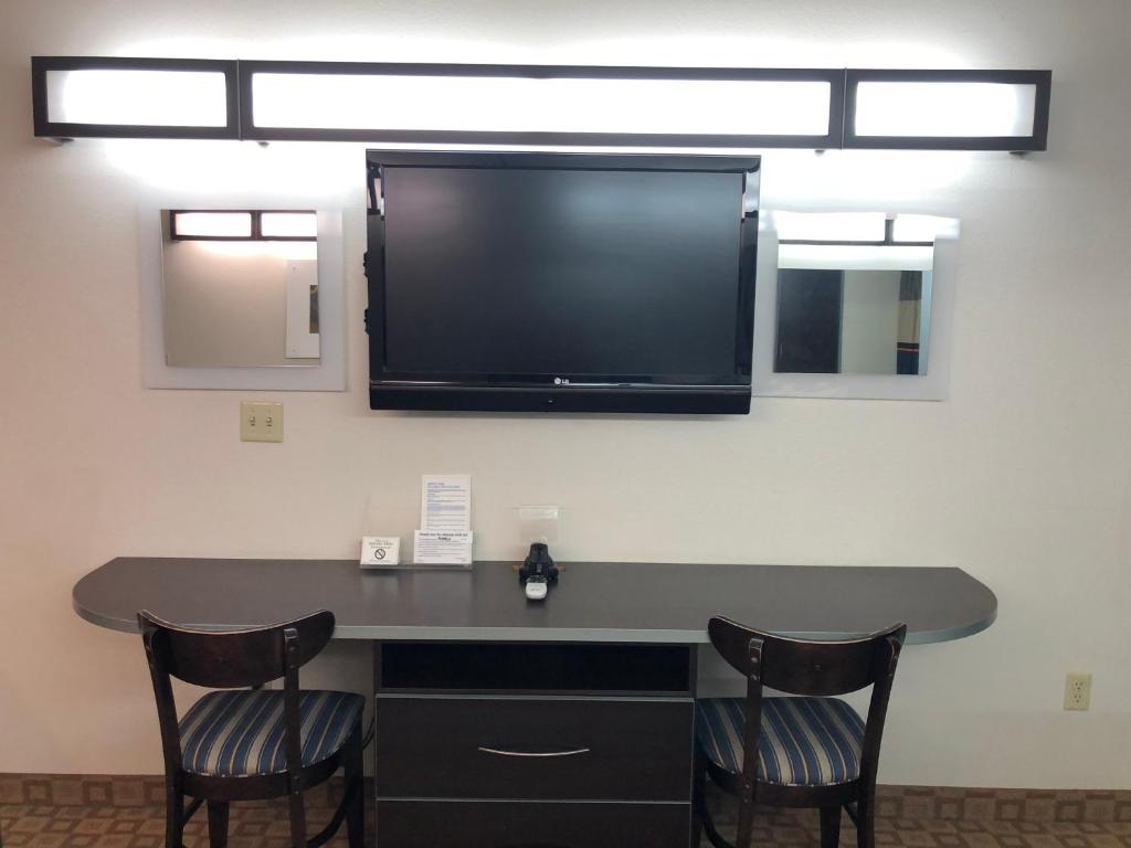Microtel Inn & Suites by Wyndham Klamath Falls - Queen Room - Accesso Disabili - Non Fumatori