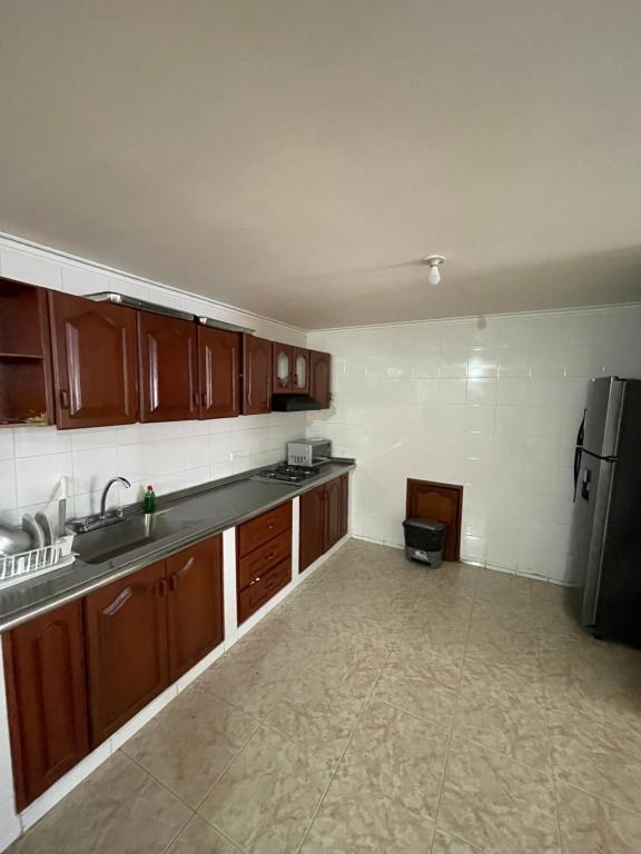 Kuchyň nebo kuchyňský kout v ubytování Casa Blanca Increíble Casa Completa Valledupar