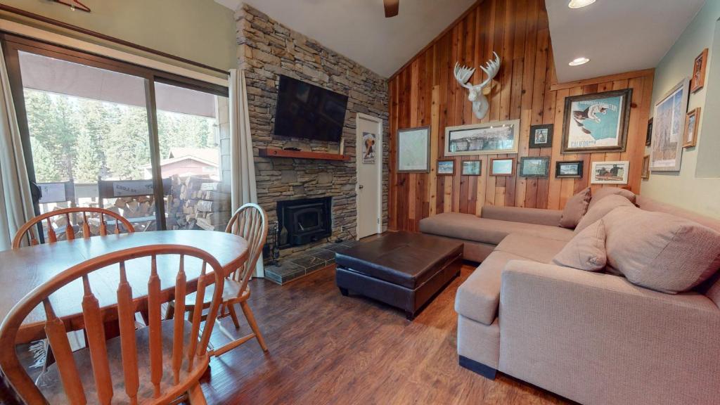 A seating area at Hidden Valley #130 condo