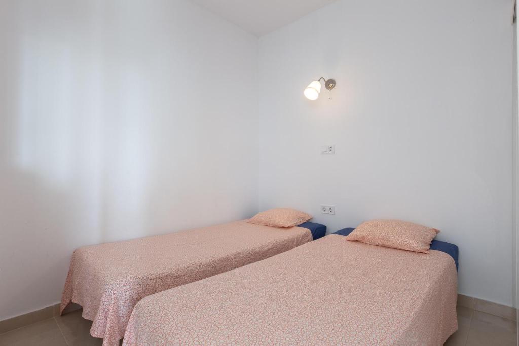 Postel nebo postele na pokoji v ubytování New modern 2-bedroom appartment