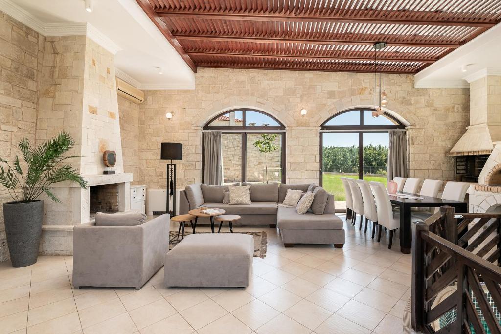 Posezení v ubytování Caldera Platanias Villas