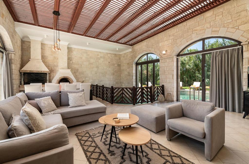 Posezení v ubytování Caldera Platanias Villas