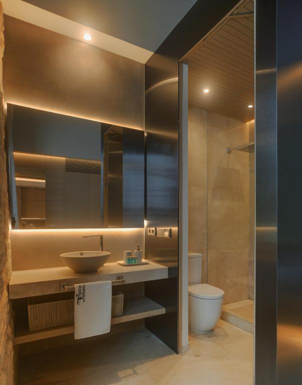 Kúpeľňa v ubytovaní Apartamentos Los Patios del Pañuelo