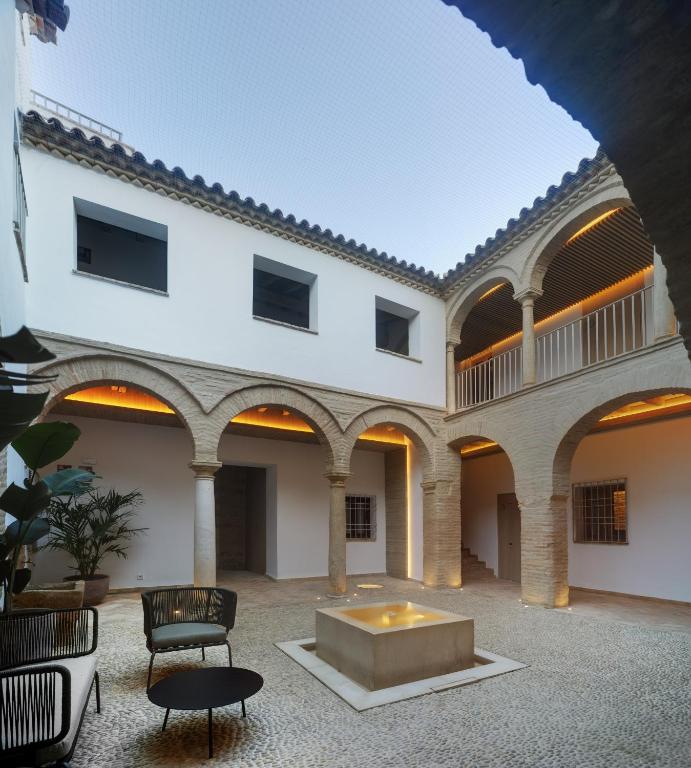 Apartamentos Los Patios del Pañuelo - 11