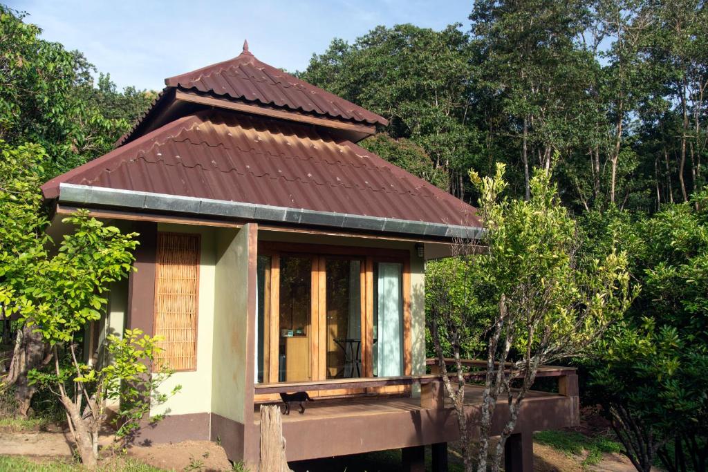 Tawan Riverside - Deluxe Bungalow