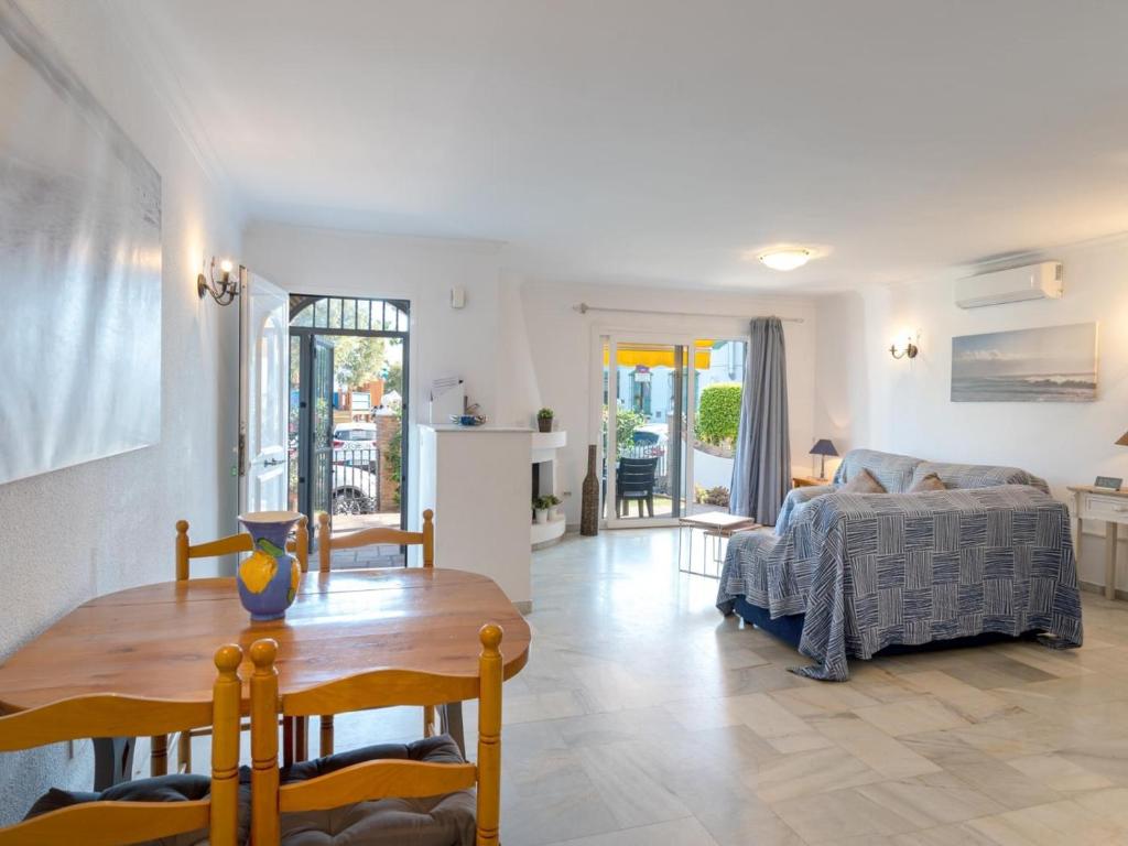 Posteľ alebo postele v izbe v ubytovaní 2 Mijas Playa Club in La Cala de Mijas