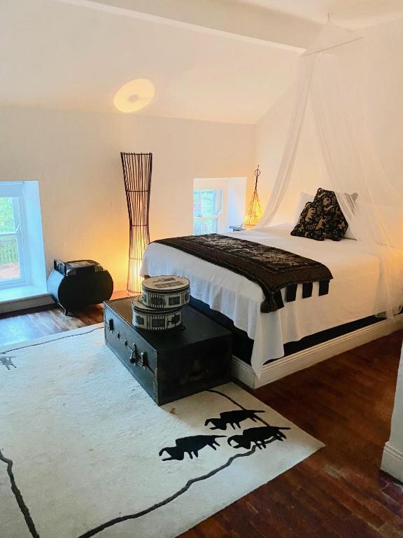 Postel nebo postele na pokoji v ubytování Barnabrow Country House