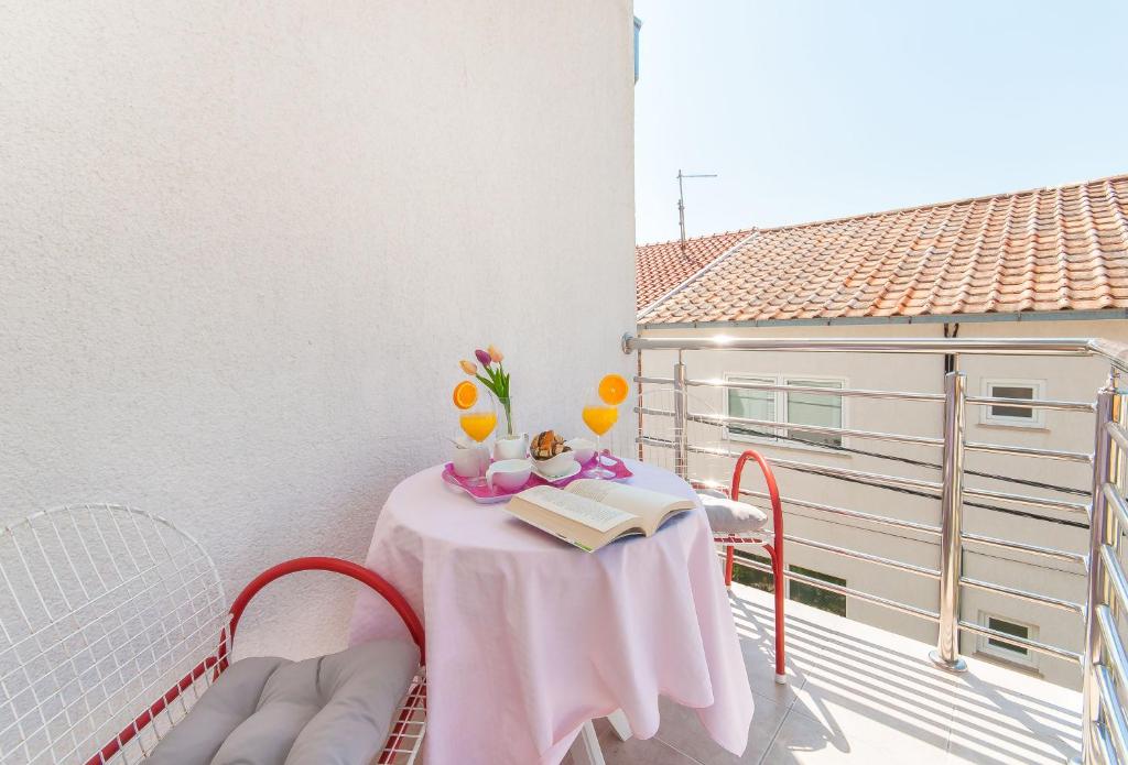 Balkón alebo terasa v ubytovaní Apartmani Joško Duće - Omiš