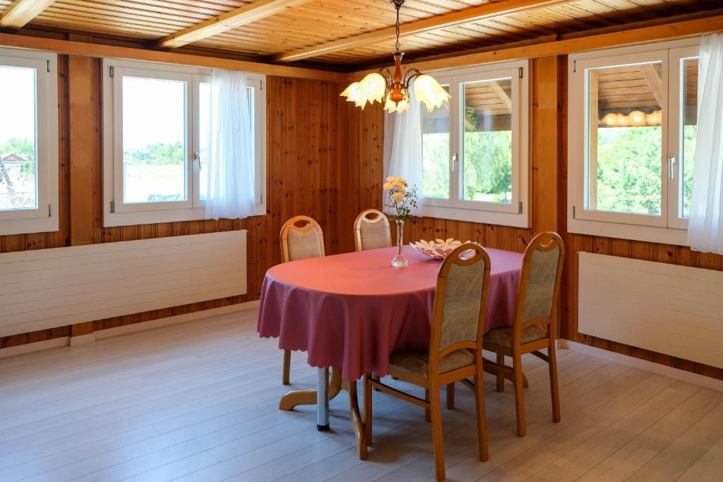 Fotografie z fotogalerie ubytování Hauswurz v destinaci Thun