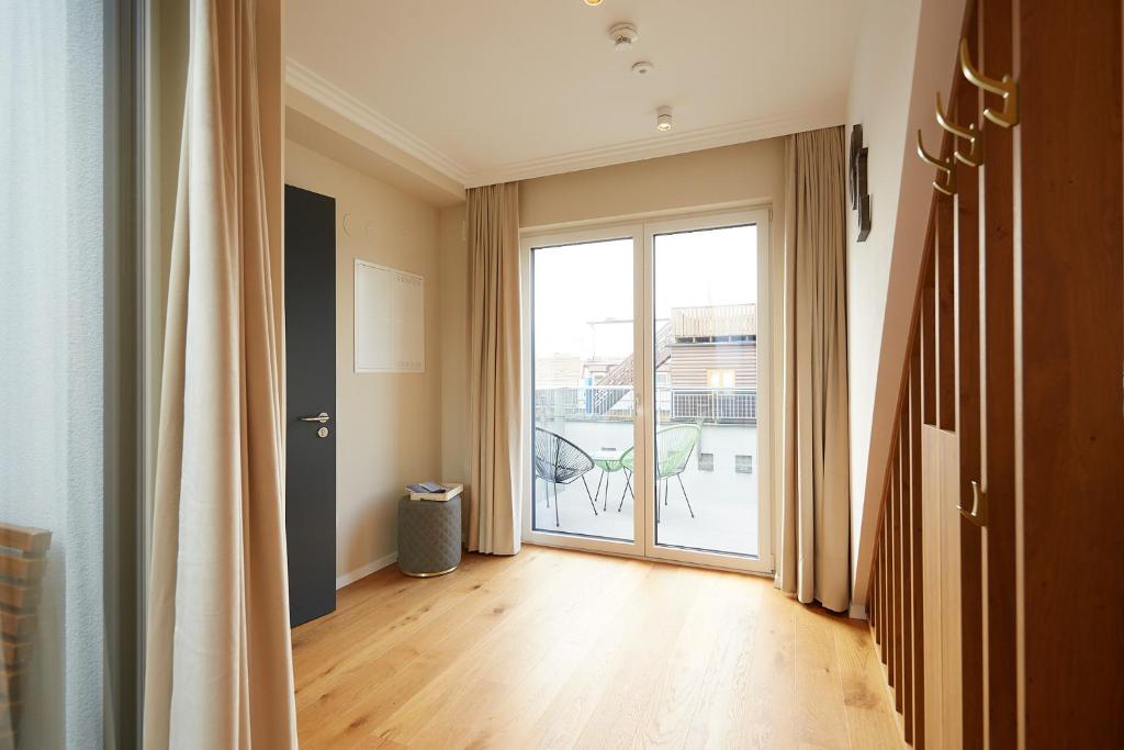 Green Leisure Apartments Schweglerstrasse - Deluxe Two-Bedroom Apartment With Steam Shower