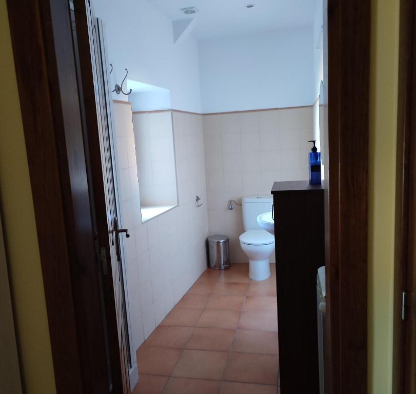 Koupelna v ubytování Albergue rural l'Almada de Yebra