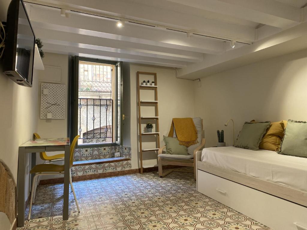 TarracoHomes, TH143 Studio Old Town - Studio