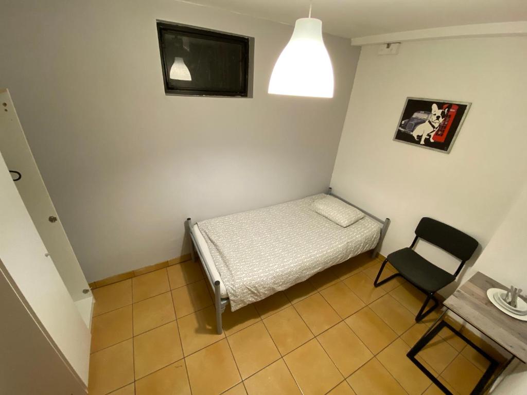 Pokoje Warszawa Modlinska 267 No 2 - Budget Single Room