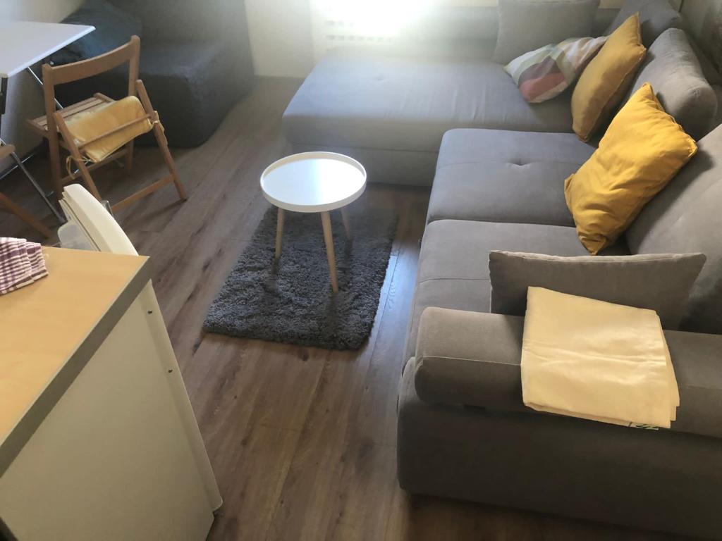 Posezení v ubytování YelaYeti Apartments
