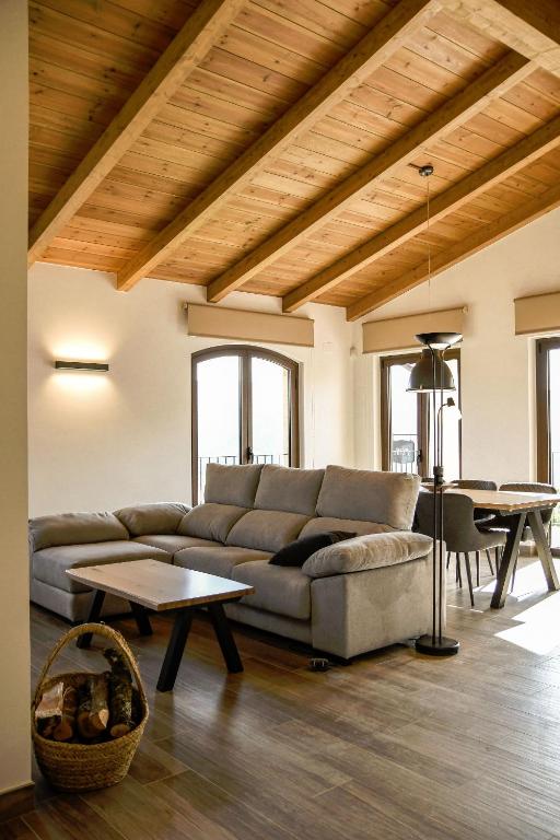 EL SERRADELL AGROTURISME - Chalet De Trois Chambres