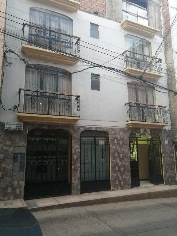 Budova, kde se hotel nachází
