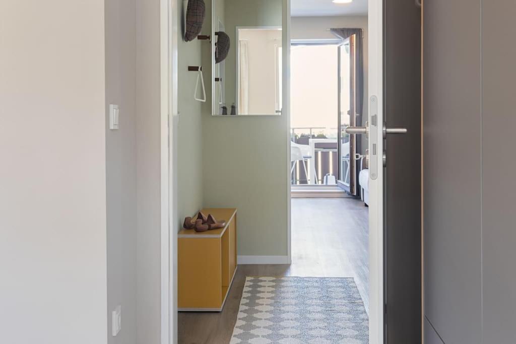 Fotografie z fotogalerie ubytování City-Appartment schick, Einzelgarage inkl v destinaci Friedrichshafen