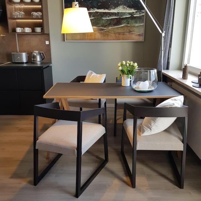 Fotografie z fotogalerie ubytování City-Appartment schick, Einzelgarage inkl v destinaci Friedrichshafen
