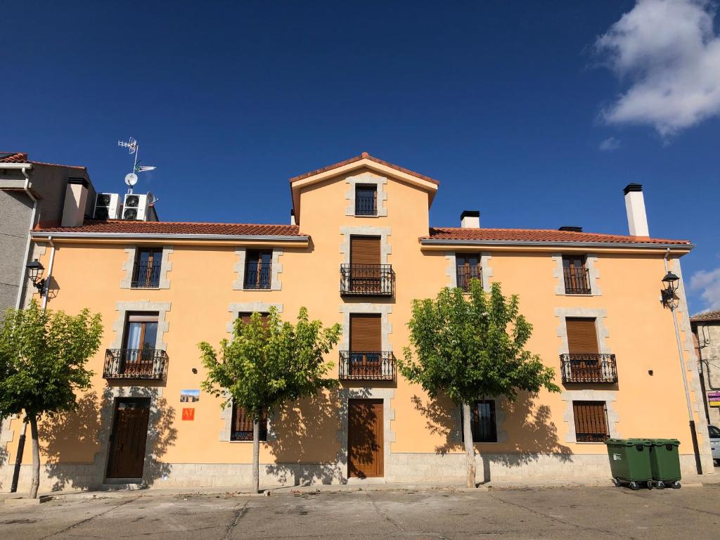 Apartamentos Turísticos ESCORRALADAS, Baltanás – Precios 2023 ...