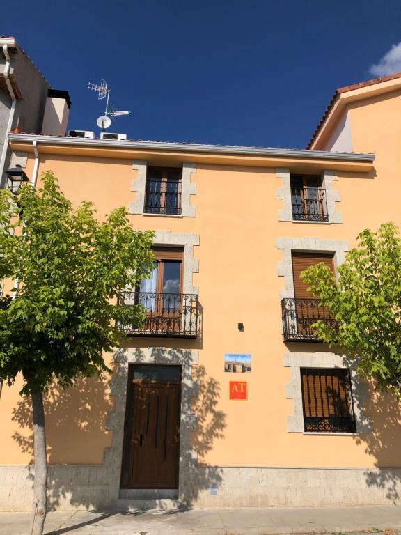 The building in which az apartmanhoteleket is located